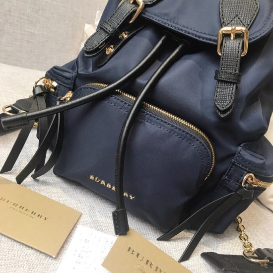 Burberry Rucksack66171サイズ：26x16x11cmバーバリー バッグ 人気