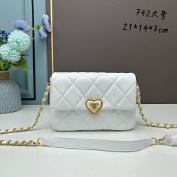 シャネル バッグ 中古 21X14X7cm chanelbag-s044