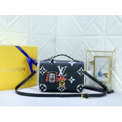 M45385 ヴィトン バッグ Pochette Métis サイズ：25.0 x 19.0 x 7.0cm