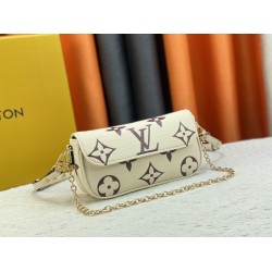 M82210 ヴィトン バッグWallet On Chain Ivy  Monogramサイズ：23.5 x 12 x 4.3cm