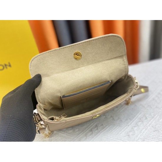 M82210 ヴィトン バッグWallet On Chain Ivy  Monogramサイズ：23.5 x 12 x 4.3cm