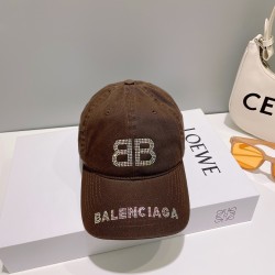 バレンシアガ帽子 Balenciaga