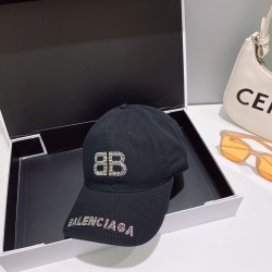 バレンシアガ帽子 Balenciaga