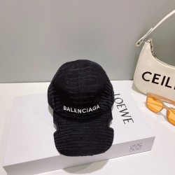 バレンシアガ帽子 Balenciaga