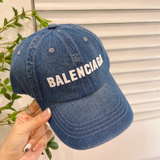 バレンシアガ帽子 Balenciaga