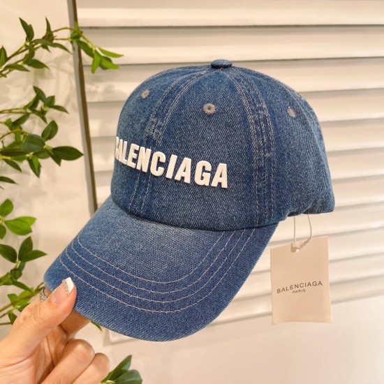 バレンシアガ帽子 Balenciaga