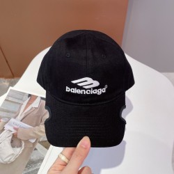 バレンシアガ帽子 Balenciaga