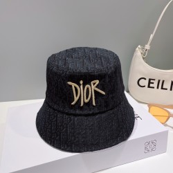 ディオール帽子dior