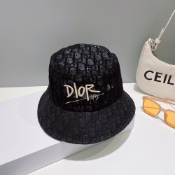 ディオール帽子dior