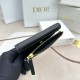 Dior Bobbyクリスチャンディオール財布  サイズ：10 x 8.9 x 2.2cm