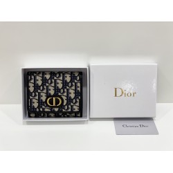 2019 Diorクリスチャンディオール財布  サイズ：11x10x2cm