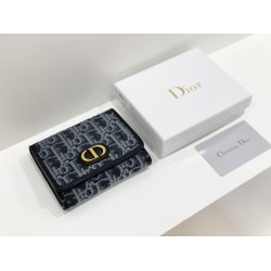 2019 Diorクリスチャンディオール財布  サイズ：11x10x2cm