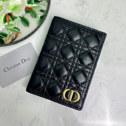 diorクリスチャンディオール財布  サイズ：10X14cm