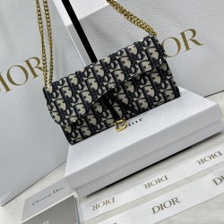 Dior 621668クリスチャンディオール財布  サイズ：19x10.5x3.5cm