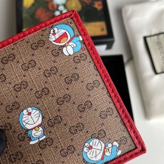 Doraemon x Gucci 647785グッチ財布サイズ：11x9x2cm