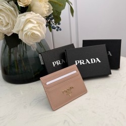 PRADAプラダ 財布 サイズ：10cmx8cm